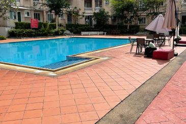 Rent Townhouse Suria Permaisuri, Bandar Tun Razak Cheras 2463sf 4Rooms 2CarPark 