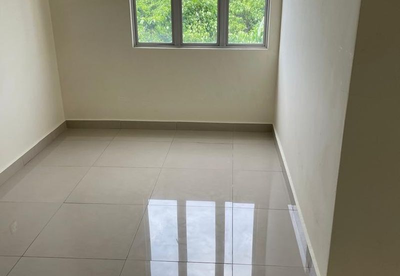 Rent Townhouse Suria Permaisuri, Bandar Tun Razak Cheras 2463sf 4Rooms 2CarPark 