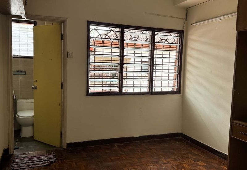 Rent House 2-Storey Bandar Kinrara BK3 2500sf 5Room Pavilion Bukit Jalil Imu Apu