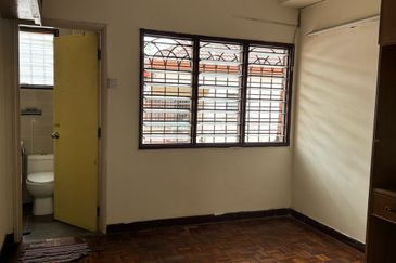 Rent House 2-Storey Bandar Kinrara BK3 2500sf 5Room Pavilion Bukit Jalil Imu Apu