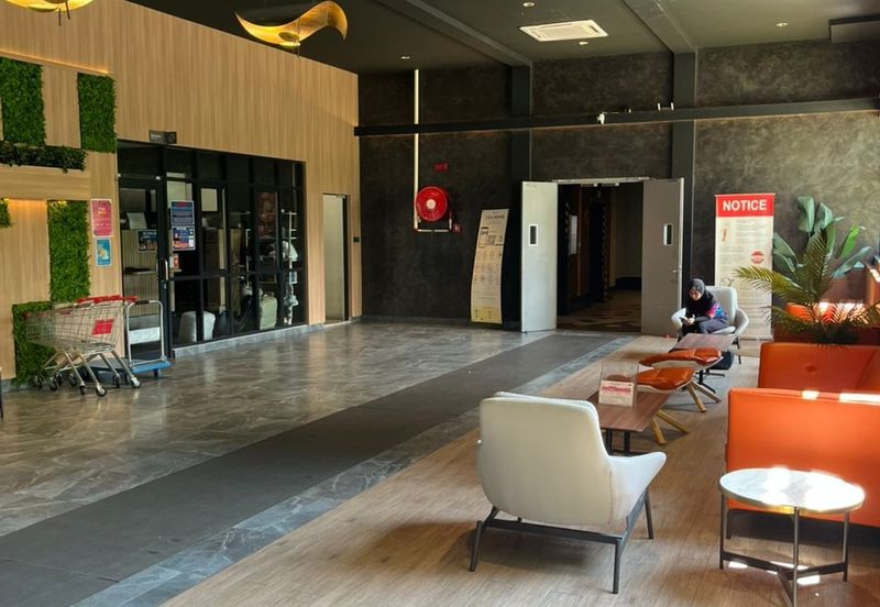 The Hipster @ Taman Desa