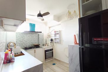 Danau Idaman Condominium