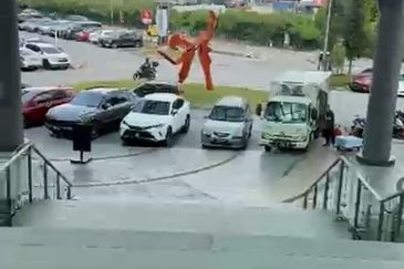 Rent Office Dataran C180 Balakong Cheras 1352sf PFurnish Near AEON Cheras