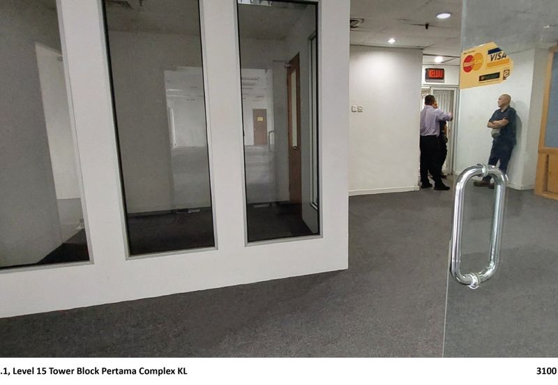 Rent Office Tower Blok Pertama Kompleks KL City Centre 3100sf PFurnish Near HKL