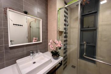 Sale Condominium The Robertson Residence Bukit Bintang 624sf FFurnished Near Lalaport