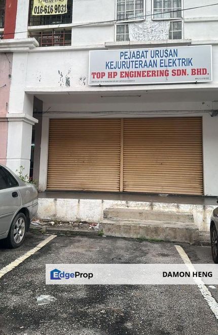 Rent Shop Lot Taman Putra Budiman Seri Kembangan 1440sf NFurnish Near AEON Mall , Selangor, Seri Kembangan