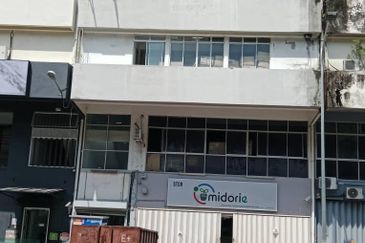 Rent Shop Factory Taman Cahaya Ampang Jalan Cahaya 10000sf PFurnish Near AEON Big