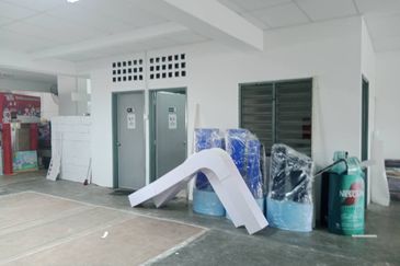 Rent Shop Factory Taman Cahaya Ampang Jalan Cahaya 10000sf PFurnish Near AEON Big