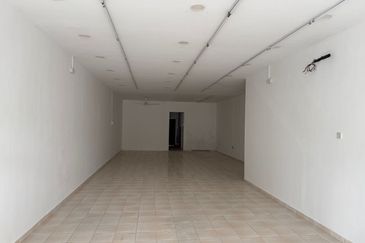 Shoplot for Rent @ Bandar Mahkota Cheras – Ground Floor, Main Road Frontage Jalan Mahkota Residence 1, Bandar Mahkota Cheras