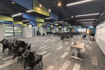 Menara HLX (formerly Menara HLA)