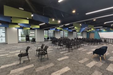 Menara HLX (formerly Menara HLA)