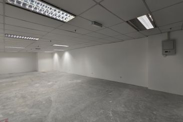 Menara HLX (formerly Menara HLA)