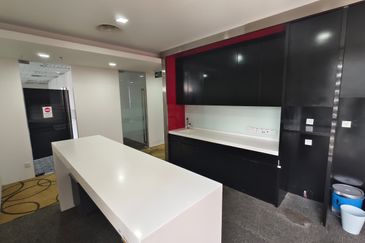 Menara HLX (formerly Menara HLA)