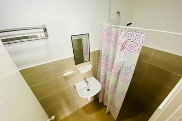 Residensi Gembira 737