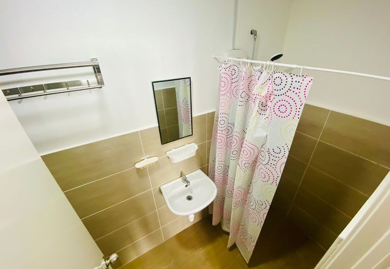 Residensi Gembira 737