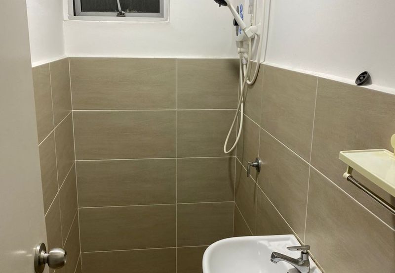 Residensi Gembira 737