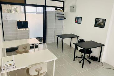 Office Rent Kuchai Lama Old Klang Road Sri Petaling 220sf with Aircond