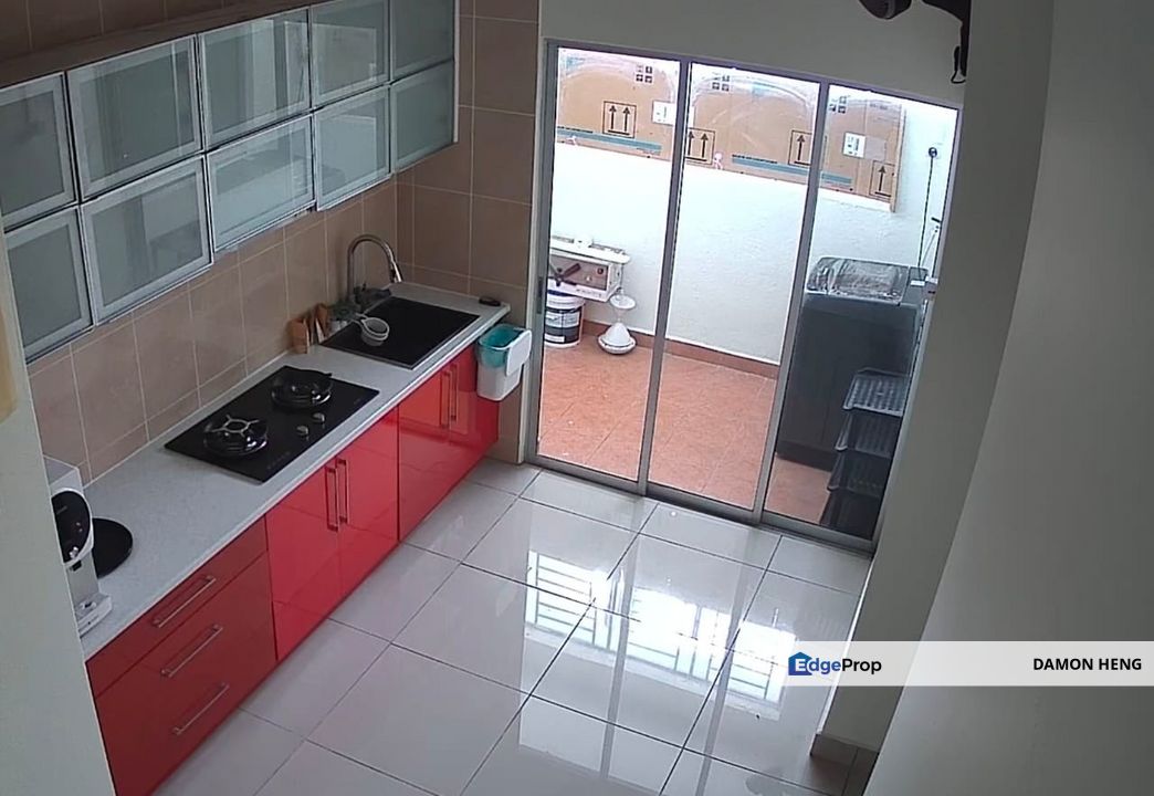 Balcony Room for Rent OUG Parklane Old Klang Road LRT Awan Besar Bukit Jalil, Kuala Lumpur, Taman OUG