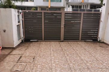 Kampung Sungai Kayu Ara