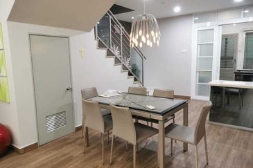 Kampung Sungai Kayu Ara