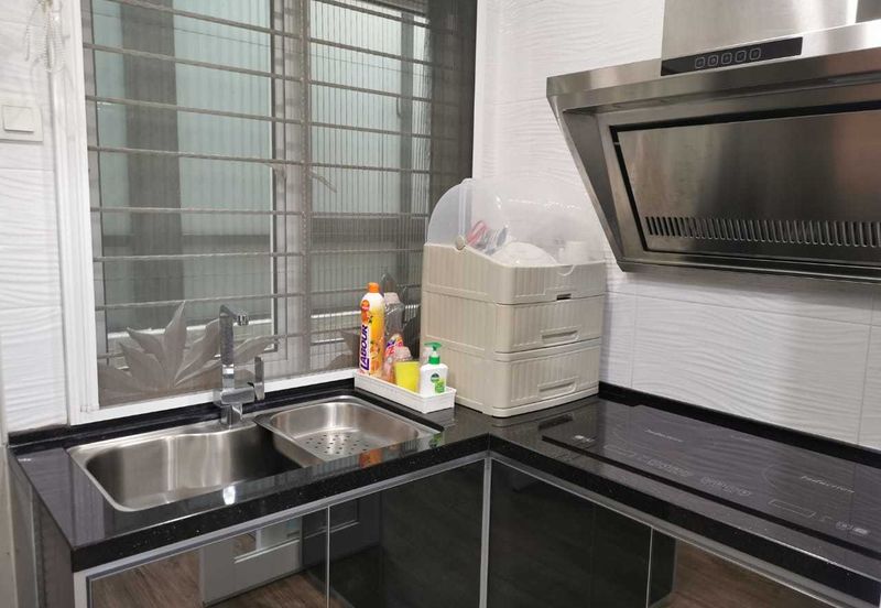 Kampung Sungai Kayu Ara