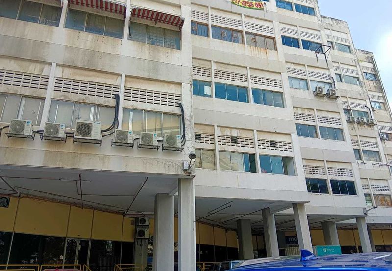 Pusat Perindustrian Binova