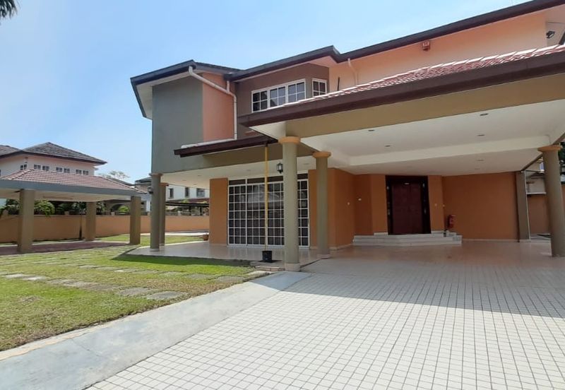 Ampang Utama 2 sty Bungalow