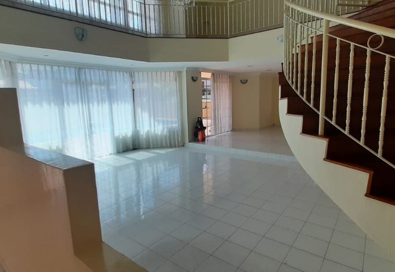 Ampang Utama 2 sty Bungalow