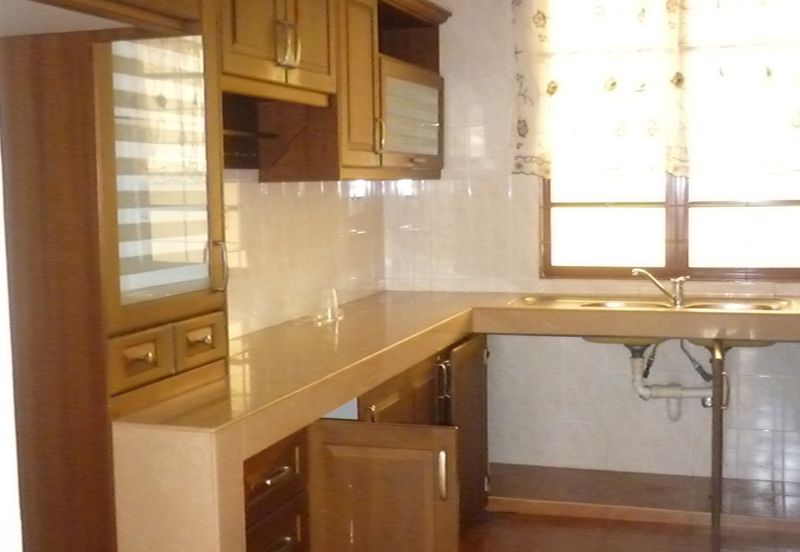 AMPANG UTAMA  3 STY BUNGALOW