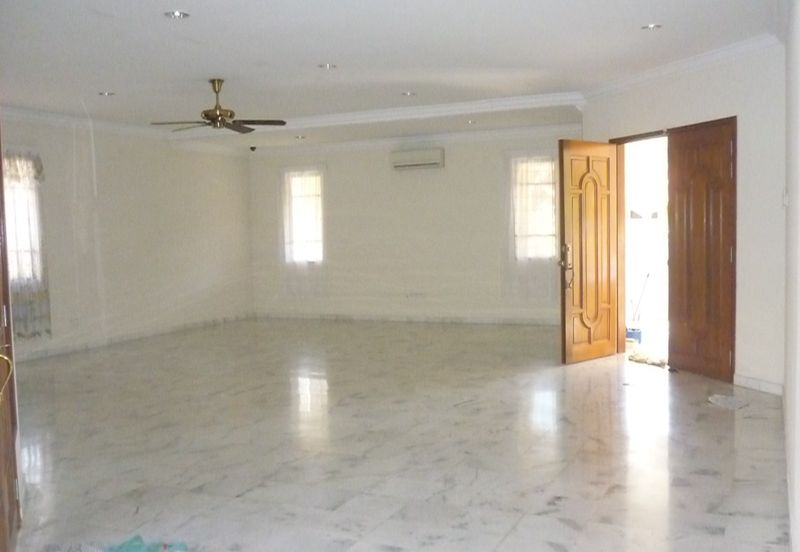 AMPANG UTAMA  3 STY BUNGALOW