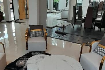 3 STY MODERN BUNGALOW CW POOL FOR SALE