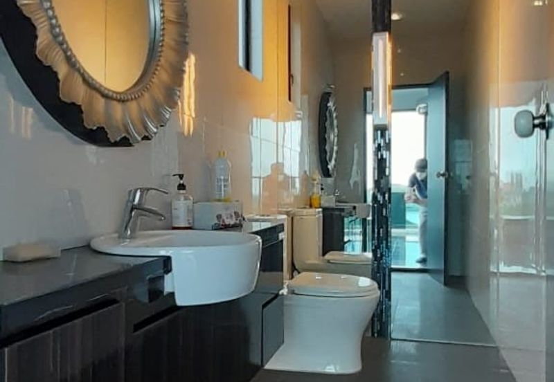 3 STY MODERN BUNGALOW CW POOL FOR SALE