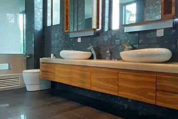 3 STY MODERN BUNGALOW CW POOL FOR SALE