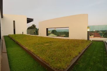 3 STY MODERN BUNGALOW CW POOL FOR SALE