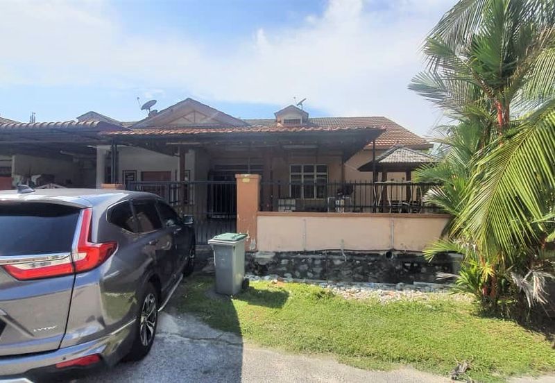 TAMAN SEMARAK NILAI FULL RENOVATED 1 STOREY CORNER