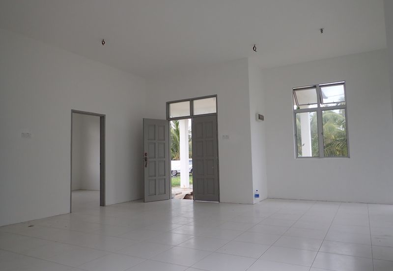 SRI MELAWI @ BACHOK TANAH LUAS BANGLO SETINGKAT