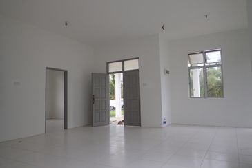 SRI MELAWI @ BACHOK TANAH LUAS BANGLO SETINGKAT