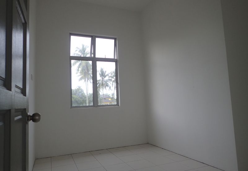 SRI MELAWI @ BACHOK TANAH LUAS BANGLO SETINGKAT