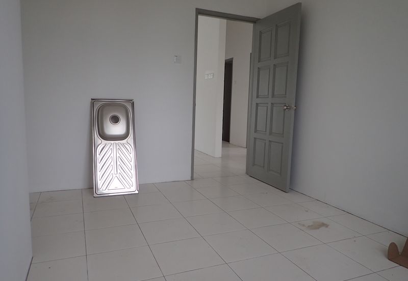 SRI MELAWI @ BACHOK TANAH LUAS BANGLO SETINGKAT