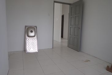 SRI MELAWI @ BACHOK TANAH LUAS BANGLO SETINGKAT