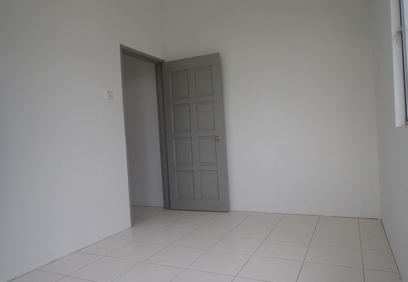 SRI MELAWI @ BACHOK TANAH LUAS BANGLO SETINGKAT