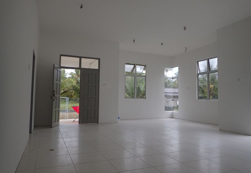 SRI MELAWI @ BACHOK TANAH LUAS BANGLO SETINGKAT