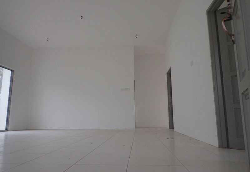 SRI MELAWI @ BACHOK TANAH LUAS BANGLO SETINGKAT