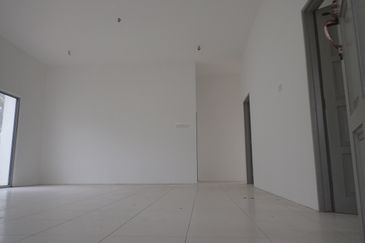 SRI MELAWI @ BACHOK TANAH LUAS BANGLO SETINGKAT