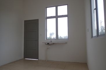 SRI MELAWI @ BACHOK TANAH LUAS BANGLO SETINGKAT