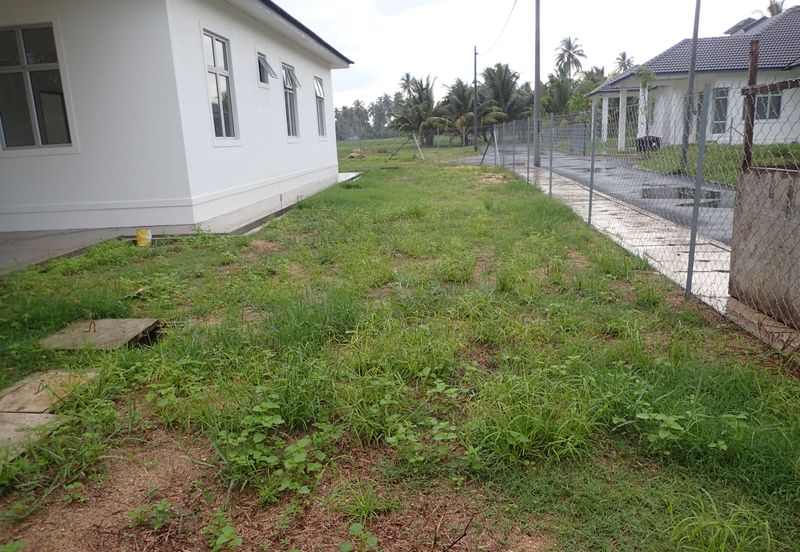 SRI MELAWI @ BACHOK TANAH LUAS BANGLO SETINGKAT