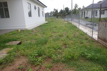 SRI MELAWI @ BACHOK TANAH LUAS BANGLO SETINGKAT