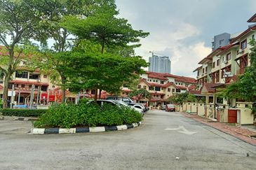 Villa Laman Tasik Condominium