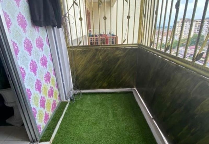 Pangsapuri Damai Mewah B