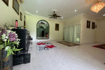 Tanah Luas Rumah Sesebuah Setingkat Kampung Batu Rembau